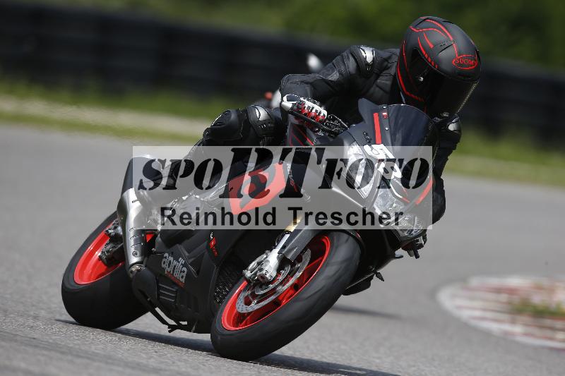 /Archiv-2024/29 12.06.2024 MOTO.CH Track Day ADR/Gruppe blau/58